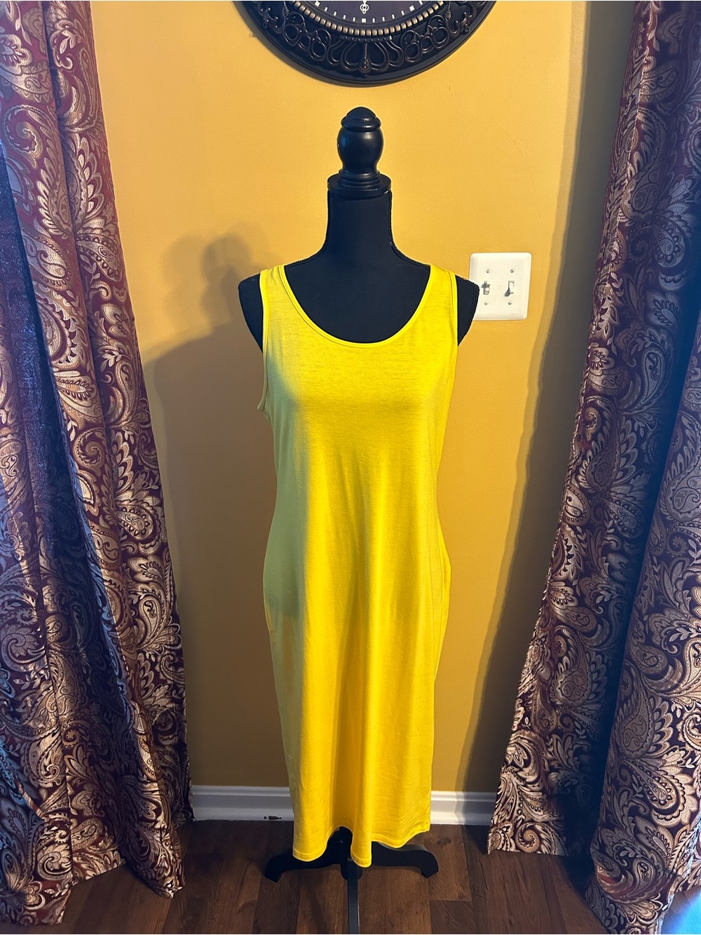 Women's Sleeveless Yellow Midi Dress